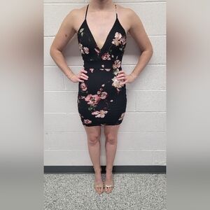 Windsor Black Floral V neck Dress Small. Worn once
